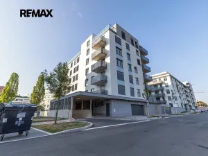 Pronájem bytu 2+kk, Praha - Hlubočepy, Divíškové, 53 m2