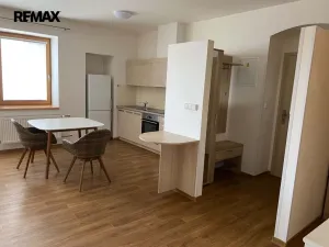 Pronájem bytu 1+kk, Lanškroun - Lanškroun-Vnitřní Město, 28. října, 48 m2