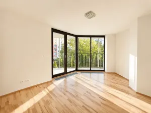 Prodej bytu 2+kk, Praha - Žižkov, Ke kapslovně, 58 m2