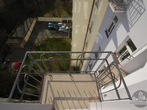 Pronájem bytu 2+kk, Praha - Vinohrady, Slavíkova, 57 m2
