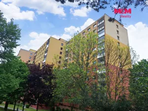 Prodej bytu 2+1, Chomutov, Holešická, 62 m2