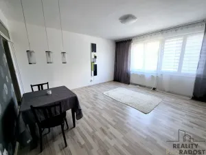Prodej bytu 2+1, Třinec, Beskydská, 54 m2