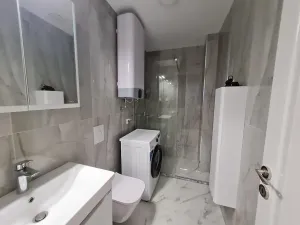Prodej bytu 2+kk, Dobrá Voda, Černá Hora, 38 m2