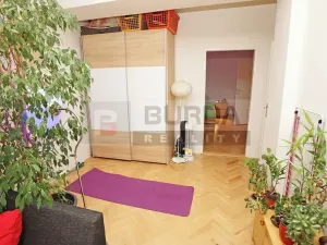 Pronájem bytu 2+1, Praha - Hloubětín, Zelenečská, 50 m2