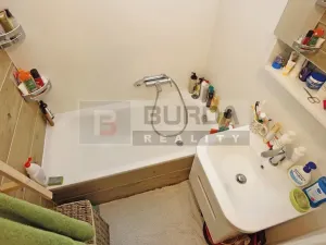 Pronájem bytu 2+1, Praha - Hloubětín, Zelenečská, 50 m2