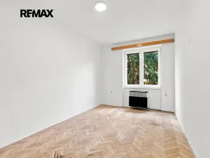 Prodej bytu 2+1, Přeštice, Smetanova, 52 m2