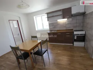 Pronájem bytu 2+1, Karlovy Vary - Počerny, 68 m2