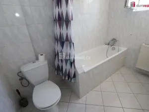 Pronájem bytu 2+1, Karlovy Vary - Počerny, 68 m2