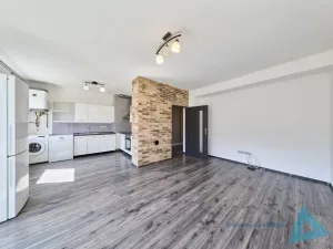 Prodej bytu 3+1, Pecka - Bělá u Pecky, 80 m2