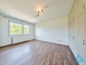 Prodej bytu 3+1, Pecka - Bělá u Pecky, 80 m2