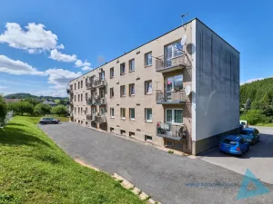 Prodej bytu 3+1, Pecka - Bělá u Pecky, 80 m2
