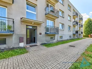 Prodej bytu 3+1, Pecka - Bělá u Pecky, 80 m2