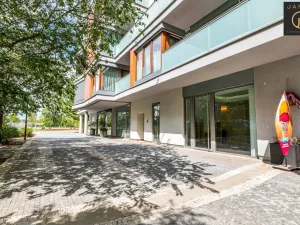 Pronájem kanceláře, Praha - Karlín, Rohanské nábřeží, 37 m2