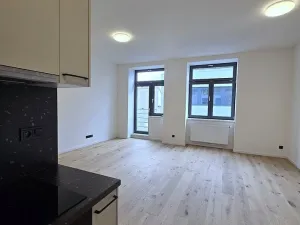 Pronájem bytu 2+kk, Benešov, Tyršova, 59 m2