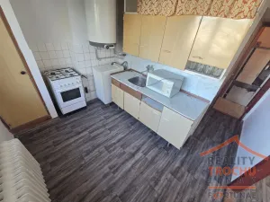 Prodej bytu 3+1, Chrudim, Jabloňová, 67 m2