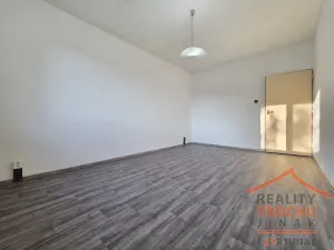 Prodej bytu 3+1, Chrudim, Jabloňová, 67 m2