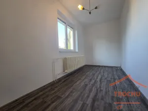 Prodej bytu 3+1, Chrudim, Jabloňová, 67 m2