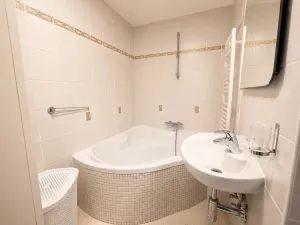 Pronájem bytu 3+1, Luhačovice, 68 m2