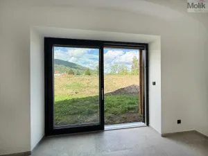 Pronájem atypického bytu, Osek, Tovární, 135 m2