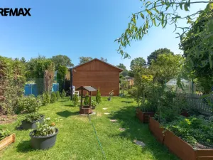 Prodej zahrady, Lom, 235 m2