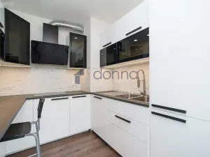 Pronájem bytu 4+kk, Praha, Sicherova, 85 m2