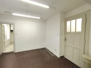 Pronájem kanceláře, Praha - Nusle, Jaromírova, 54 m2