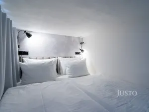 Prodej apartmánu, Praha - Karlín, Prvního pluku, 21 m2