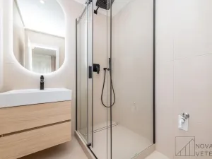 Prodej bytu 2+kk, Praha - Holešovice, Komunardů, 52 m2