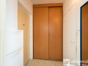 Pronájem bytu 1+kk, Kladno, Ústecká, 32 m2