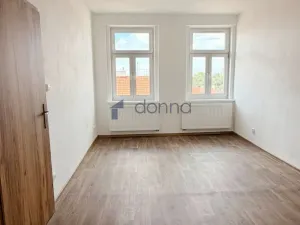 Pronájem bytu 2+kk, Praha, Víta Nejedlého, 42 m2
