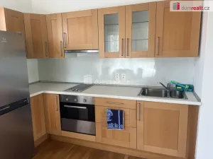Pronájem bytu 1+kk, Praha - Hrdlořezy, Nad Smetankou, 39 m2