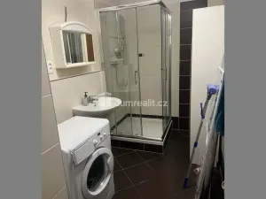 Pronájem bytu 1+kk, Praha - Hrdlořezy, Nad Smetankou, 39 m2