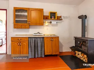 Prodej chaty, Kolinec - Vlčkovice, 42 m2