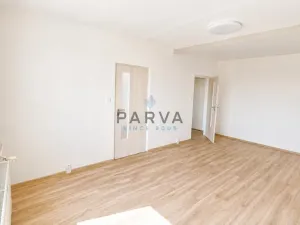 Pronájem bytu 1+1, Plzeň - Severní Předměstí, Strážnická, 40 m2