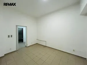 Pronájem obchodního prostoru, Jihlava, Masarykovo náměstí, 300 m2