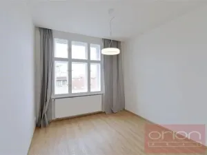 Pronájem bytu 2+kk, Praha - Vinohrady, Lucemburská, 50 m2