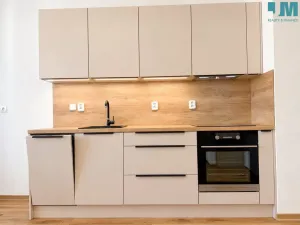 Pronájem bytu 2+kk, Znojmo, 62 m2