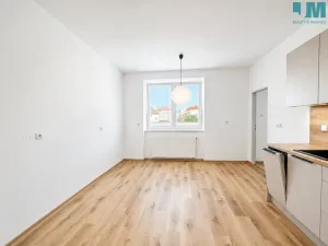 Pronájem bytu 2+kk, Znojmo, 62 m2