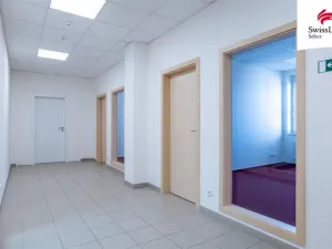 Pronájem kanceláře, Praha - Kyje, Lednická, 403 m2