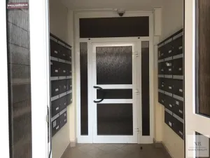 Pronájem bytu 3+1, Karlovy Vary, Konečná, 75 m2