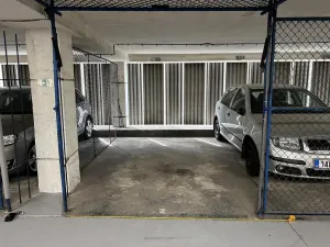 Prodej garážového stání, Praha - Podolí, Milevská, 12 m2