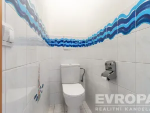 Prodej bytu 2+1, Praha - Újezd, Pastevců, 70 m2