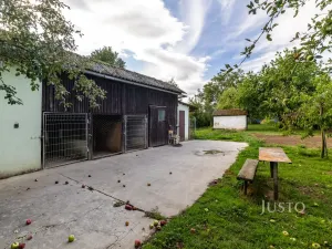 Prodej rodinného domu, Zvole, 520 m2