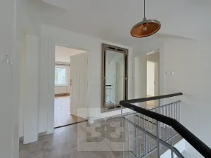 Pronájem rodinného domu, Praha - Kobylisy, Líbeznická, 170 m2