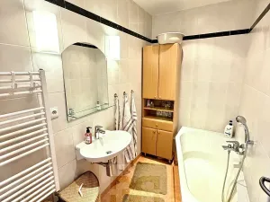 Prodej bytu 4+1, Praha - Kamýk, Zárubova, 85 m2
