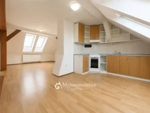 Pronájem bytu 2+kk, Znojmo, Rooseveltova, 86 m2