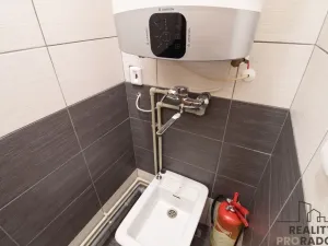 Pronájem obchodního prostoru, Hodonín, Polní, 34 m2