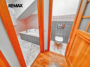 Pronájem bytu 2+kk, Poděbrady, Riegrovo náměstí, 99 m2
