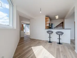 Prodej bytu 2+kk, Praha - Vysočany, Skloněná, 74 m2
