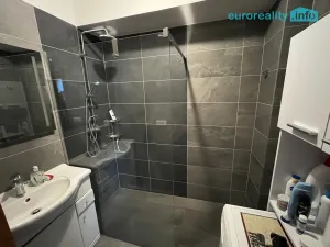 Prodej bytu 3+kk, Mariánské Lázně, V Sadech, 67 m2